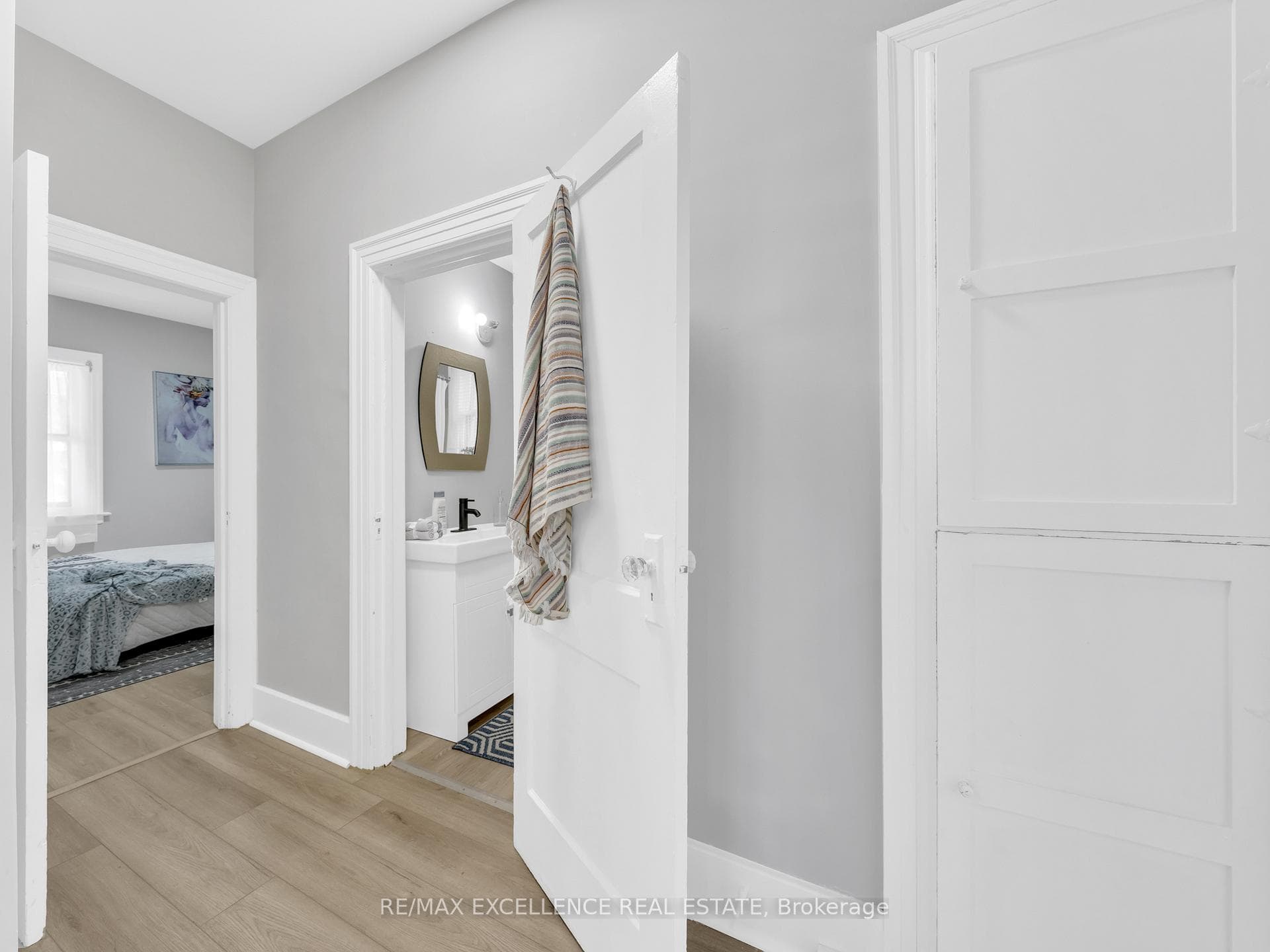 918 Elsmere Avenue photo 12