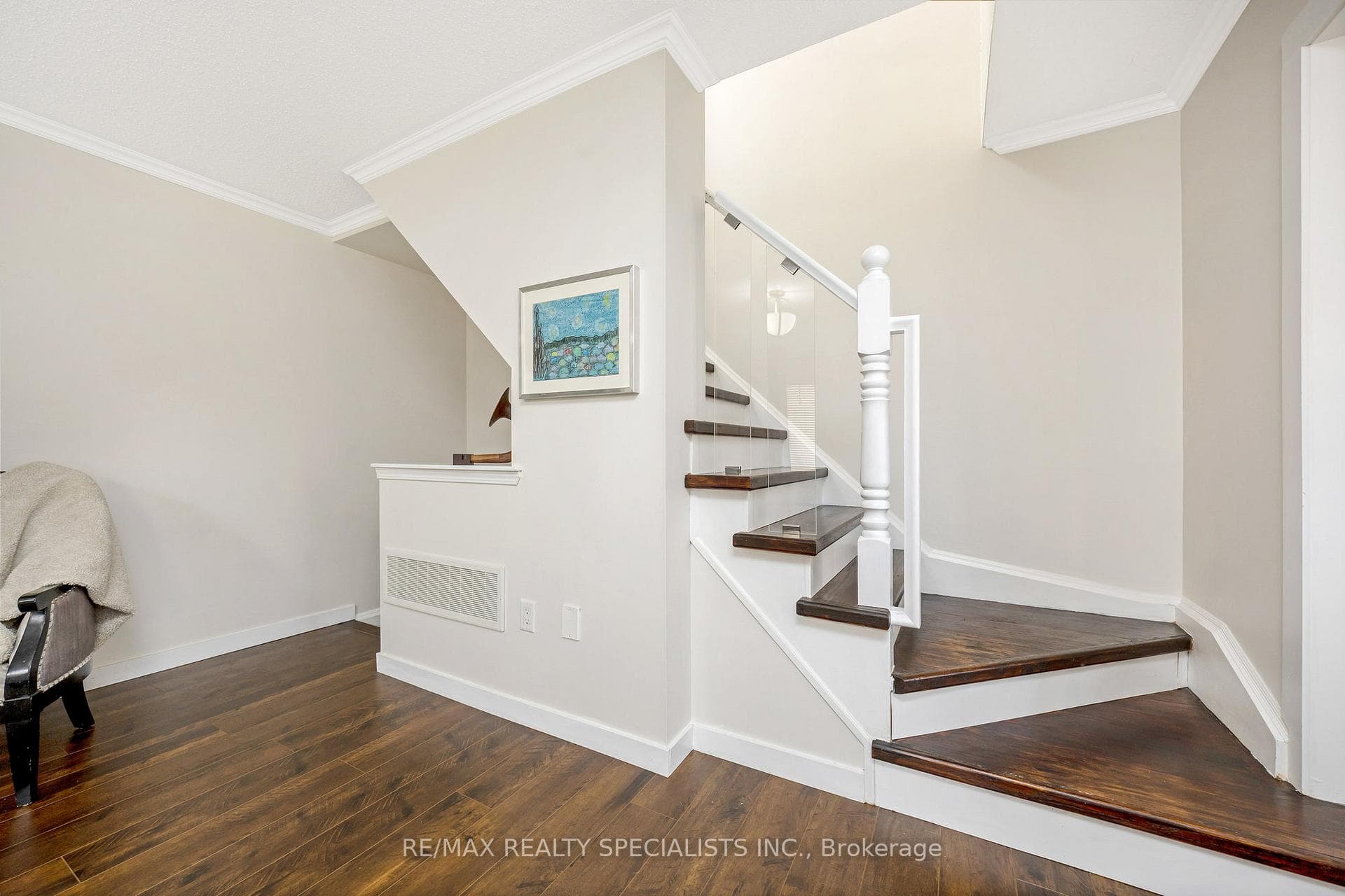 880 Fowles Court photo 25