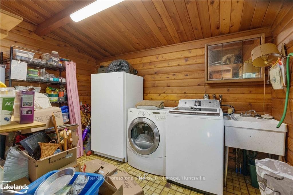 1009 CHIPPAWA Lane photo 25