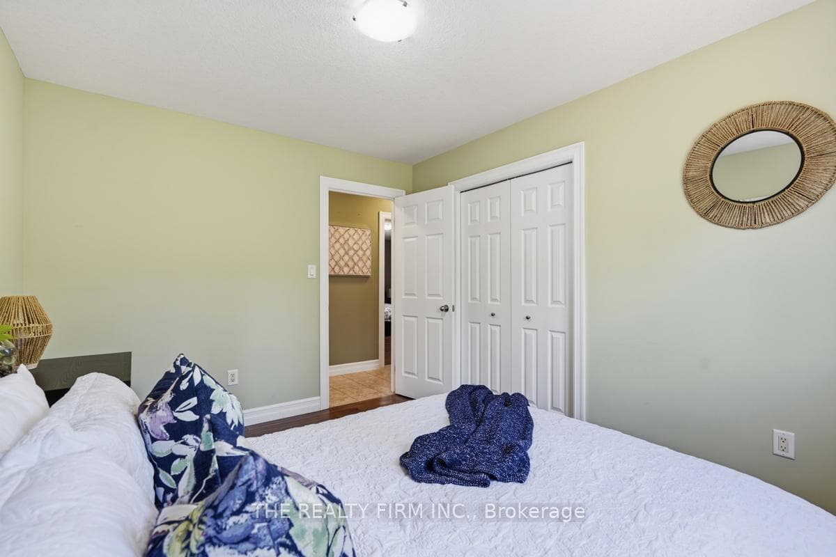 813 Leacock Way photo 23