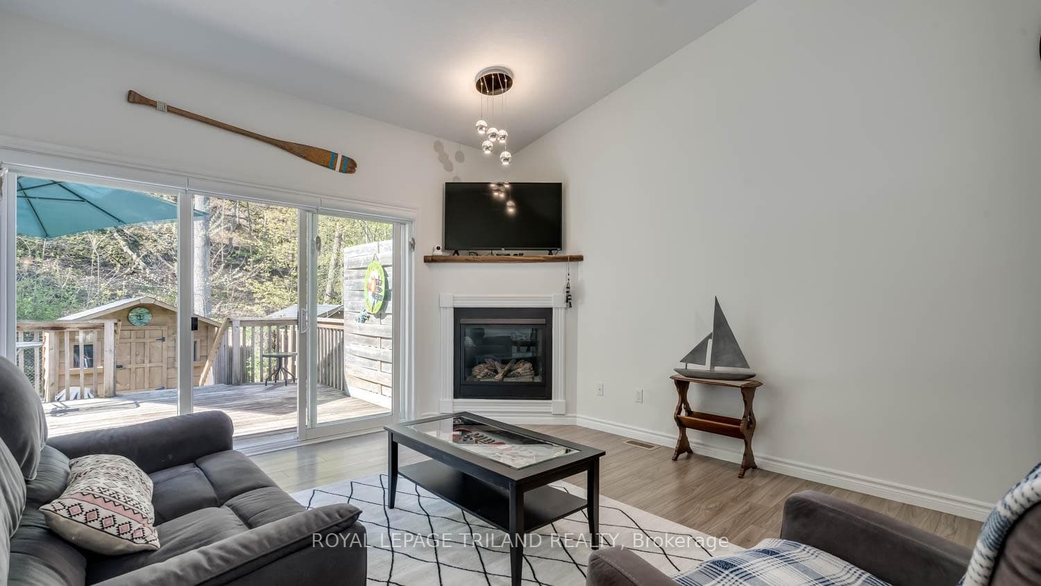 374 George Street photo 5