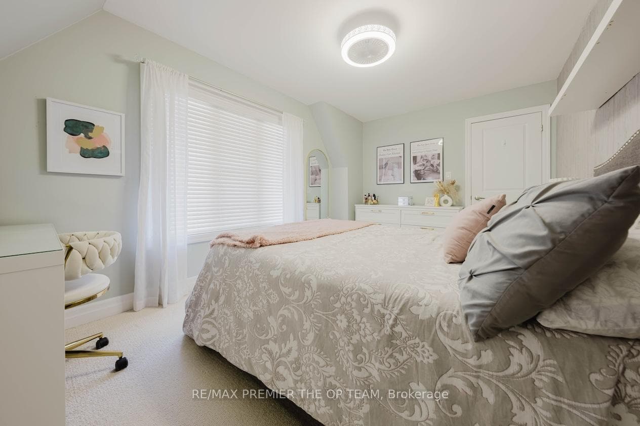 22 Adelia Place photo 27