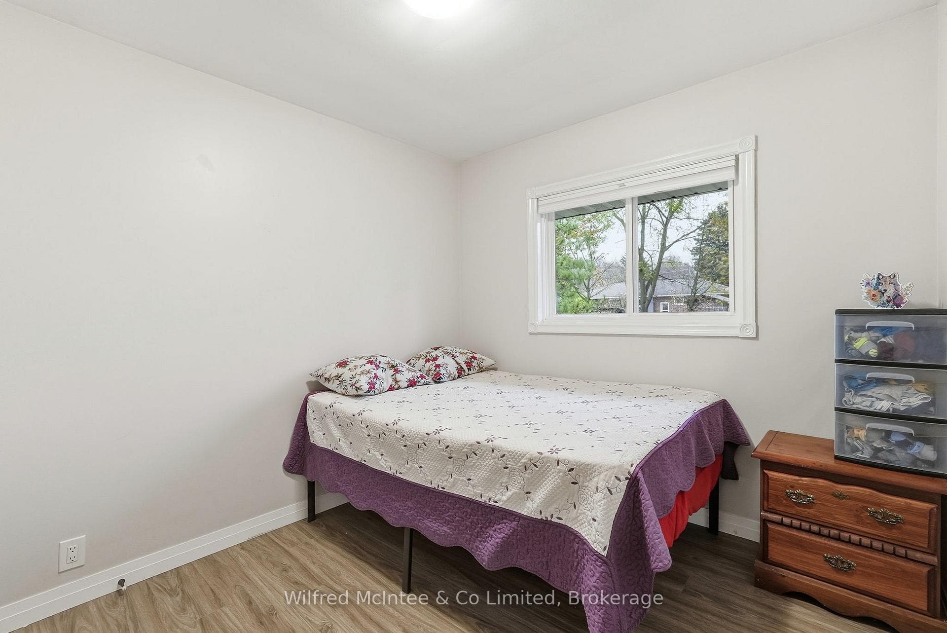 856 York Avenue photo 20