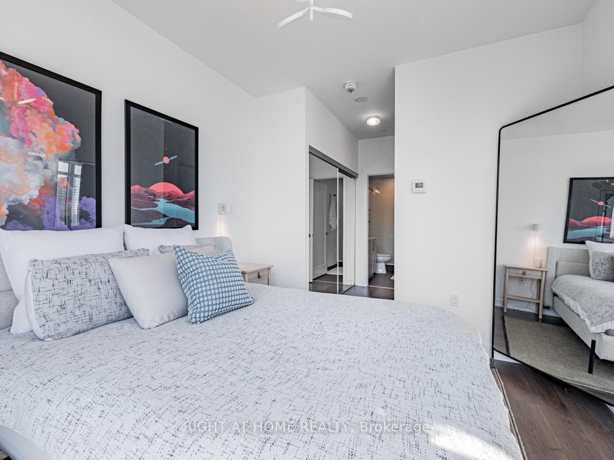 576 Front Street Unit 1615E photo 17
