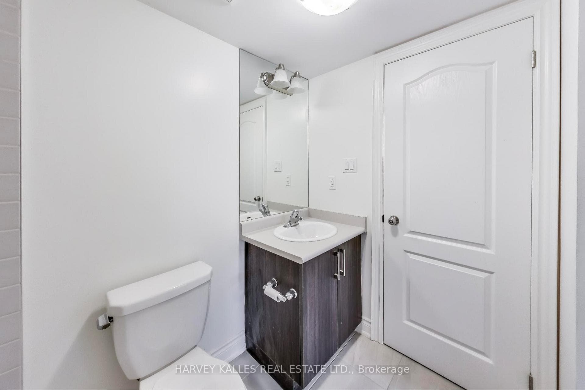 8577 Financial Drive photo 11