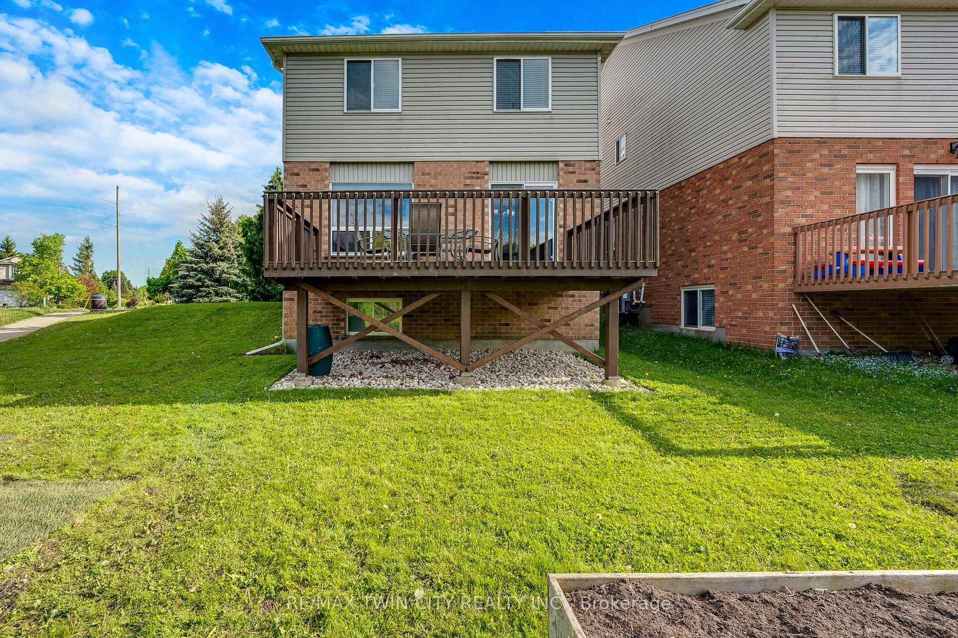 195 Pineland Court photo 36