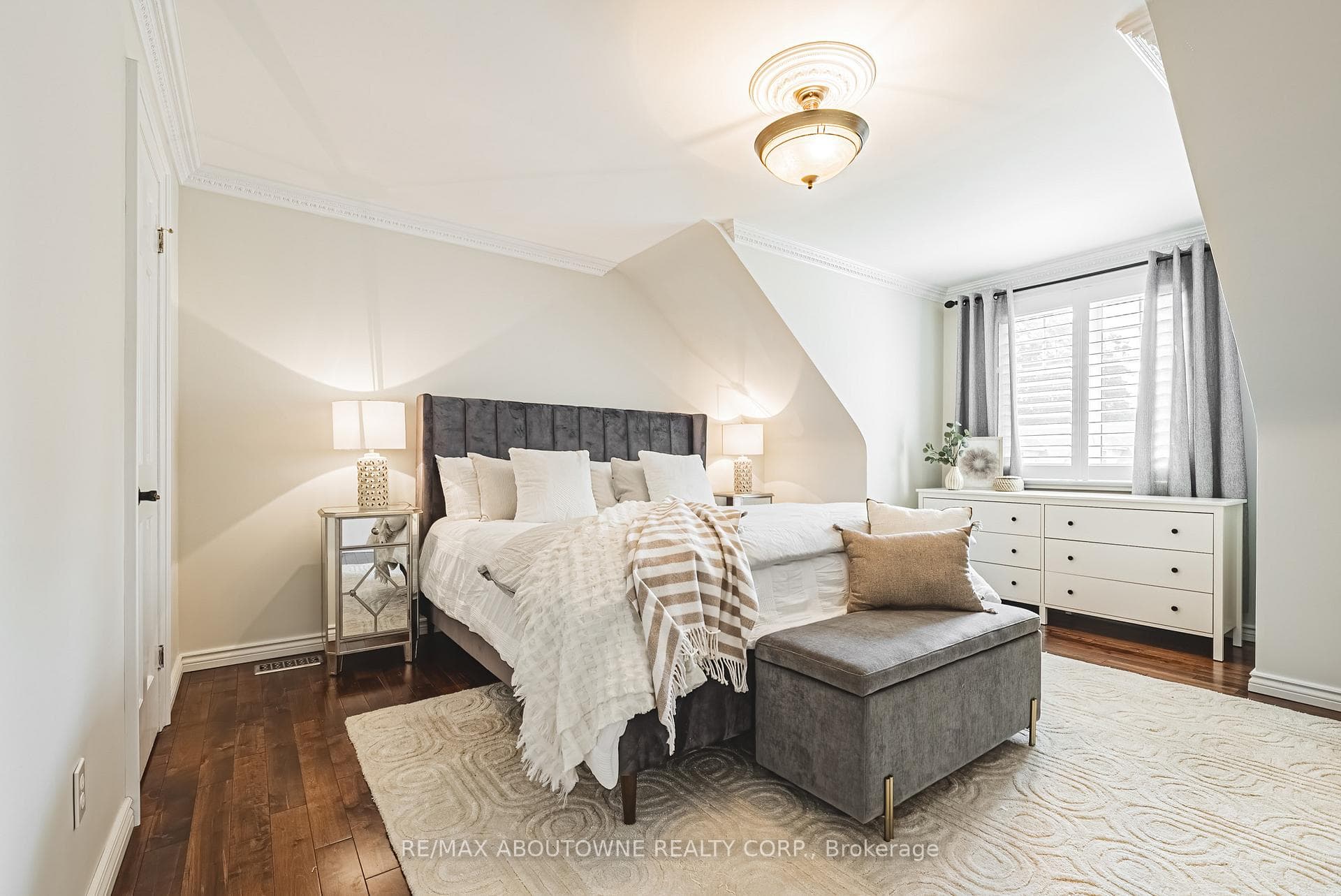 351 Primrose Place photo 22
