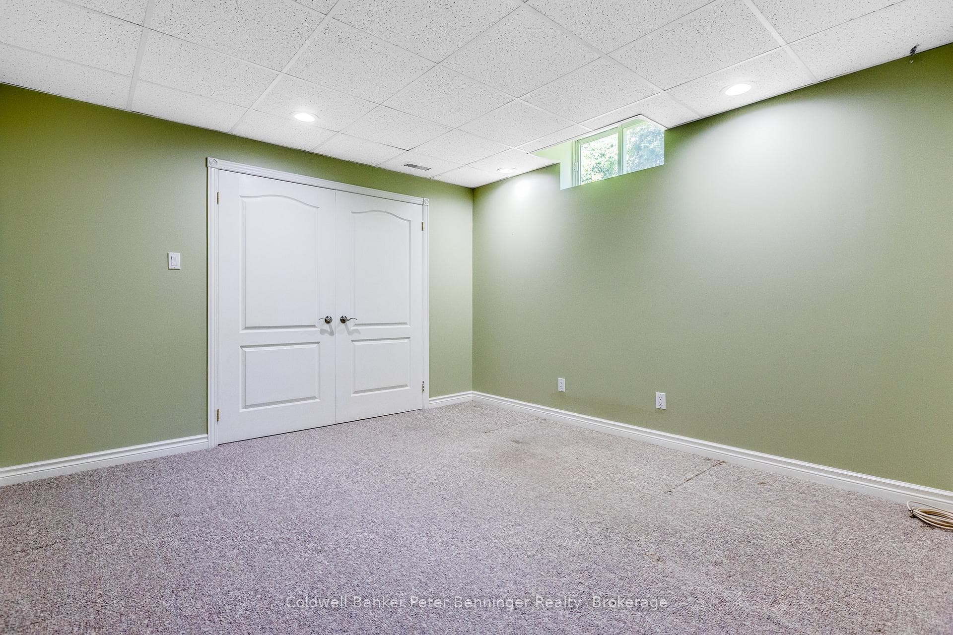 152 Treegrove Circle photo 37