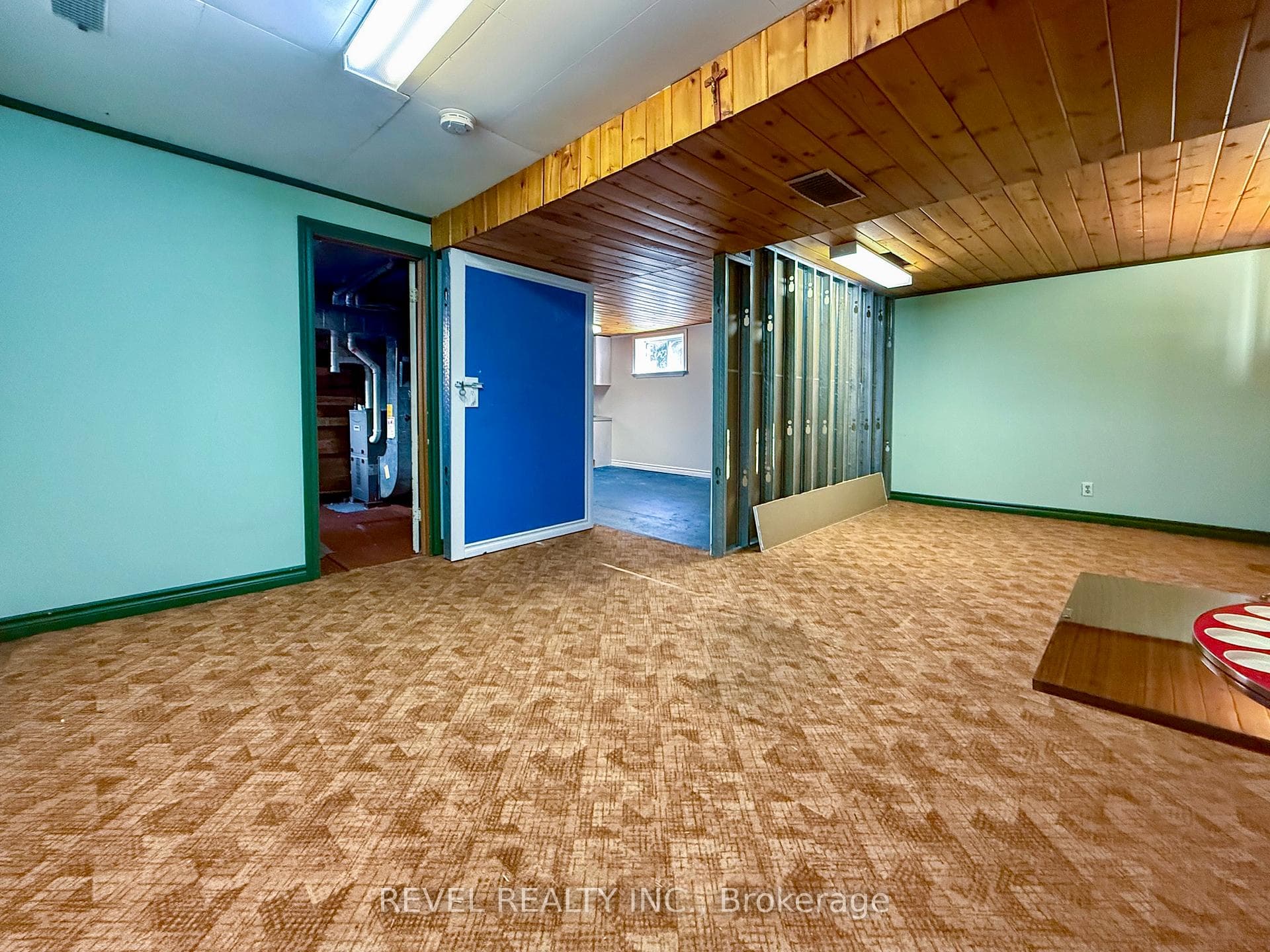 138 Bloor Avenue photo 28