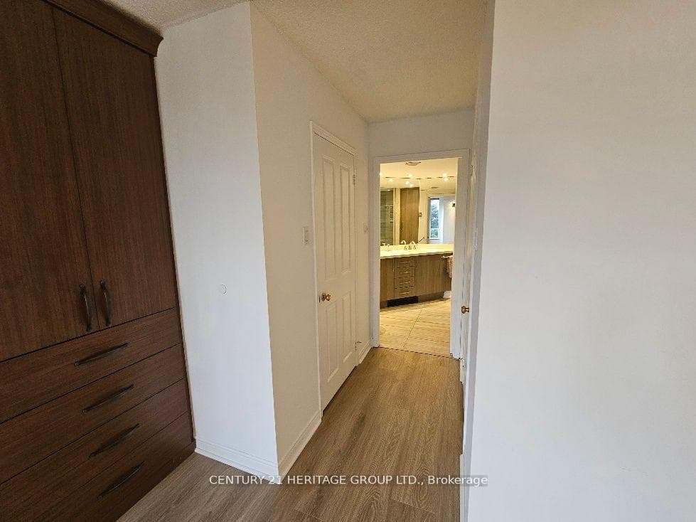 7250 Yonge Street Unit 506 photo 17