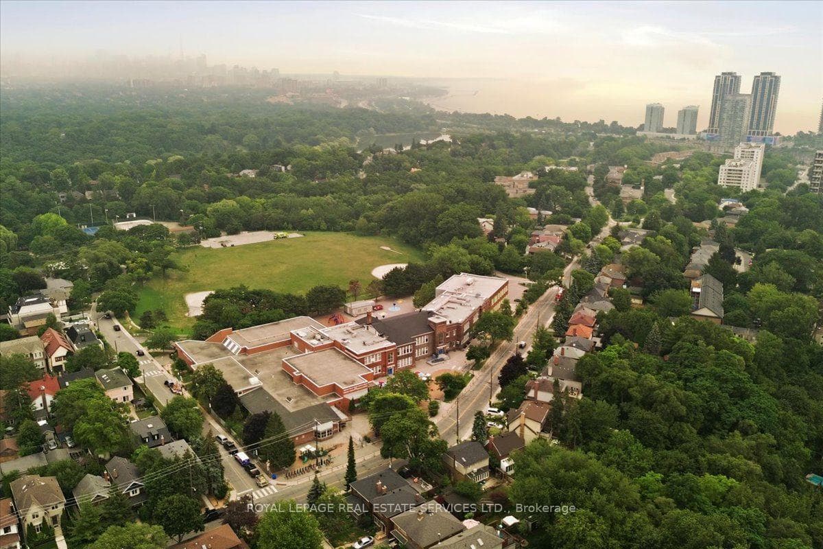 134 Morningside Avenue photo 47