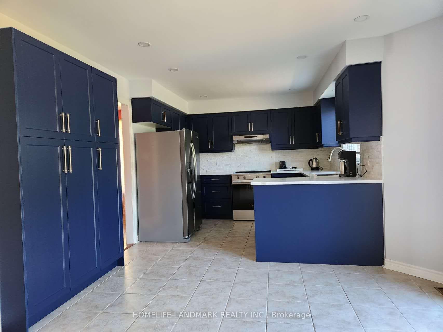 7 Meyer Avenue photo 4