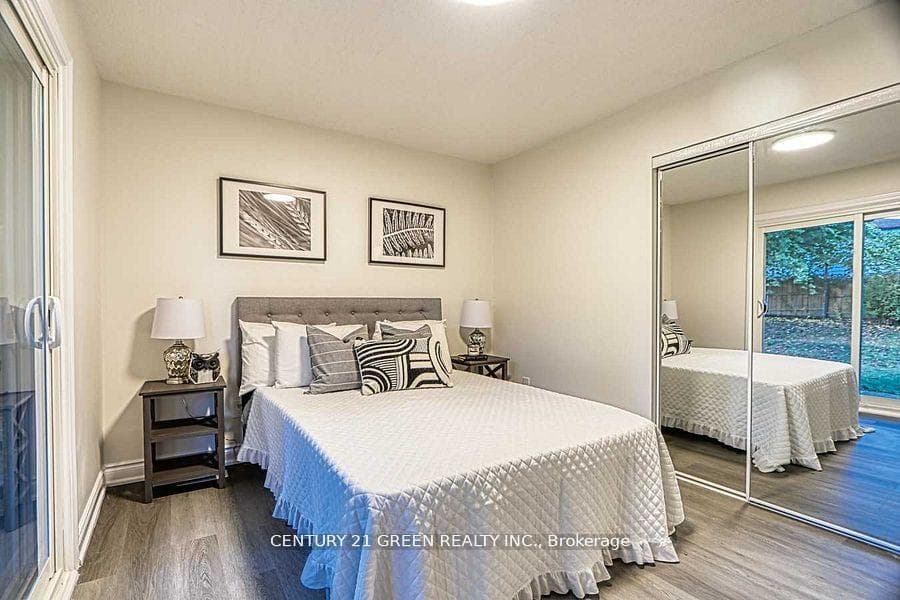 164 Gardiner Drive photo 12