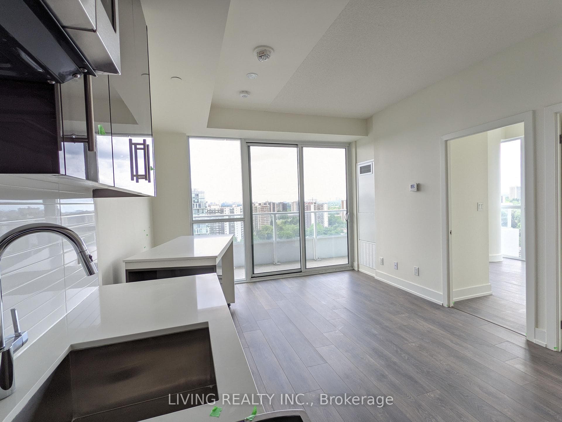 180 Fairview Mall Drive Unit 1806 photo 7