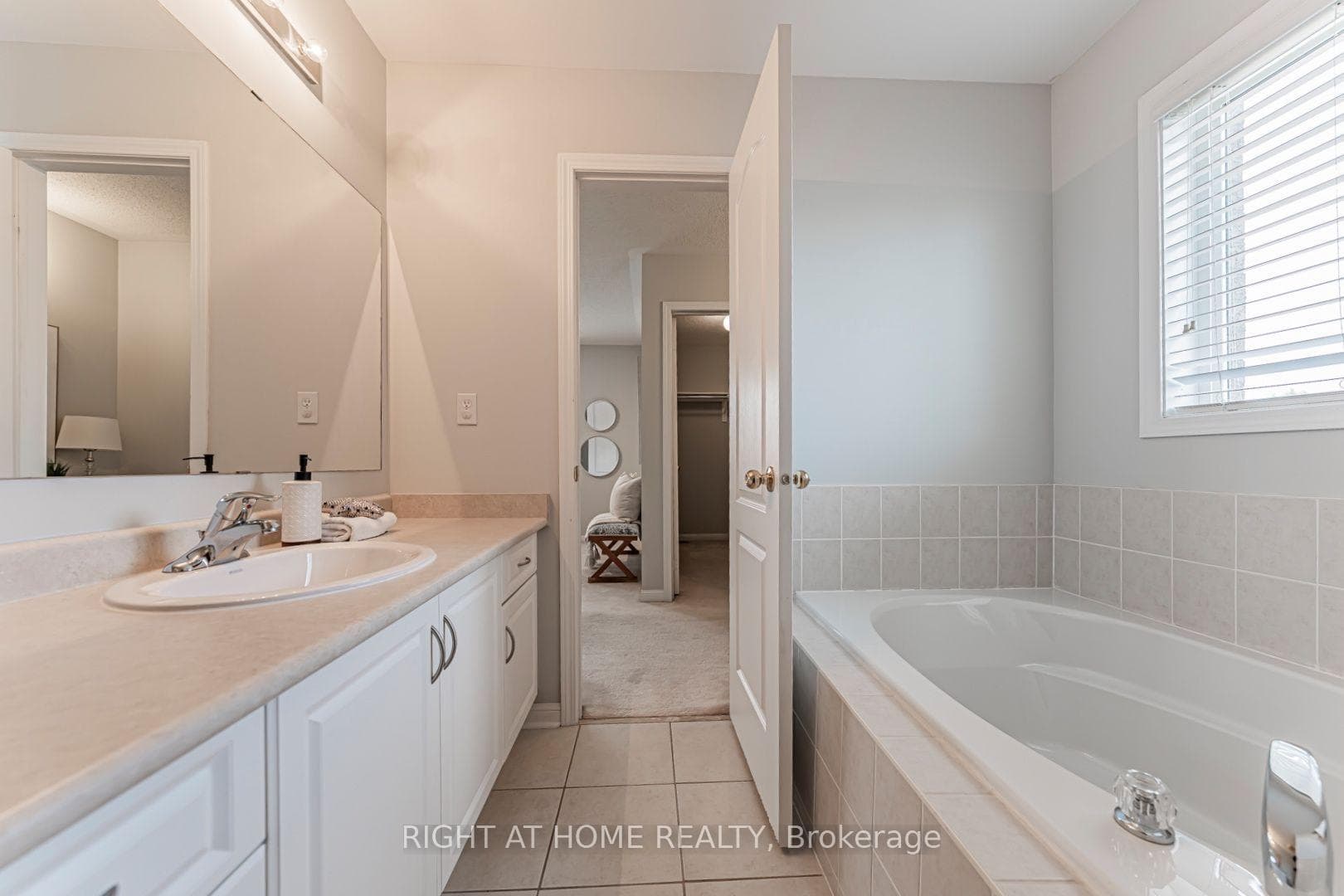 11 Olivett Lane photo 22