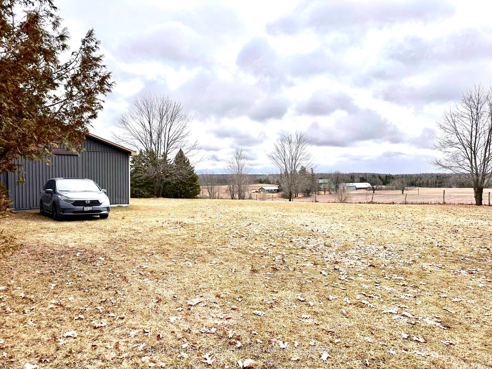 414 NORTH LINE Road photo 12