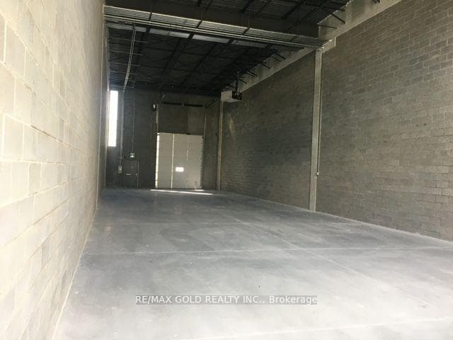 10950 Woodbine Avenue Unit 8 photo 6
