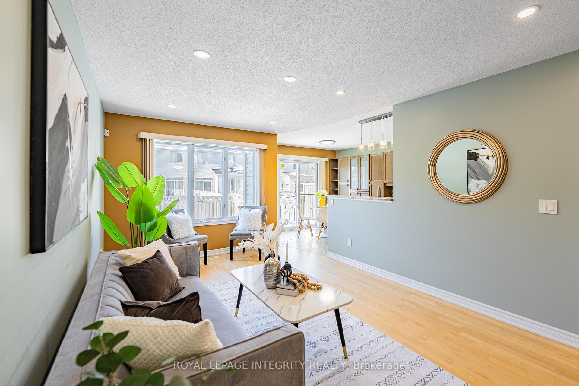 313 GLENBRAE Avenue photo 10