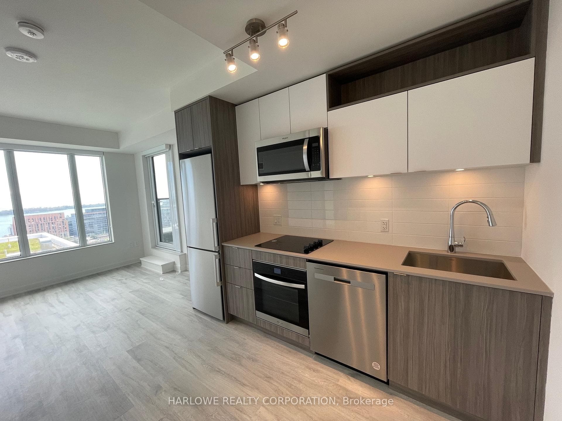 135 Lower Sherbourne Street Unit 2326 W photo 1