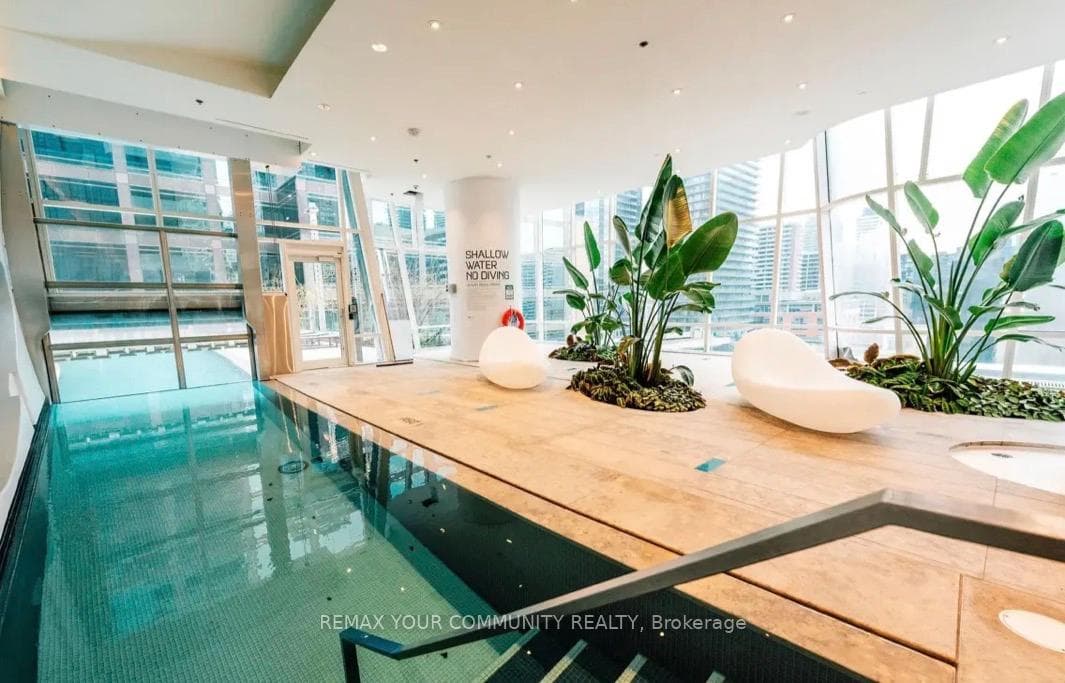 1 Bloor Street Unit 2811 photo 27