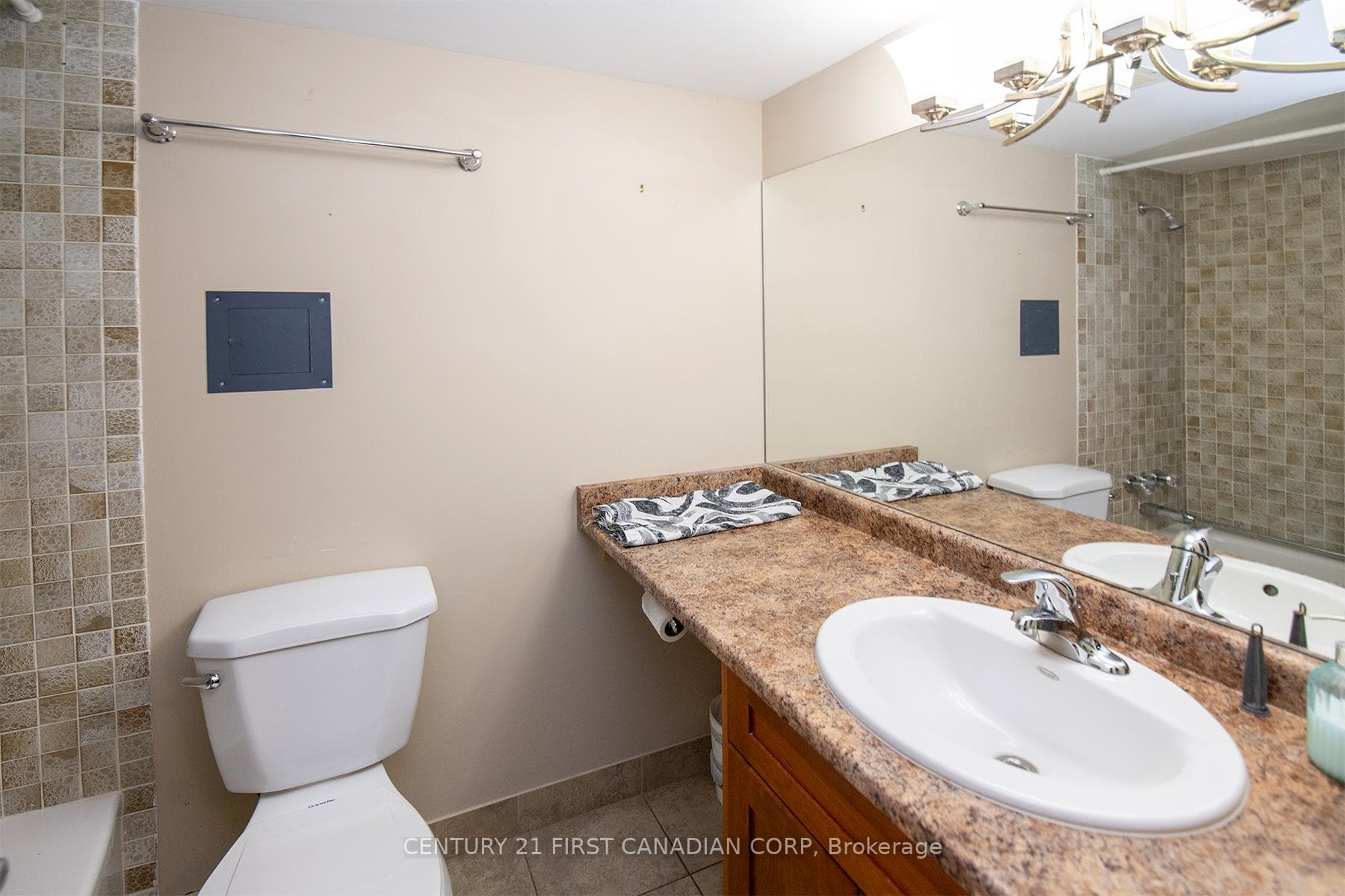380 King Street Unit 1505 photo 15