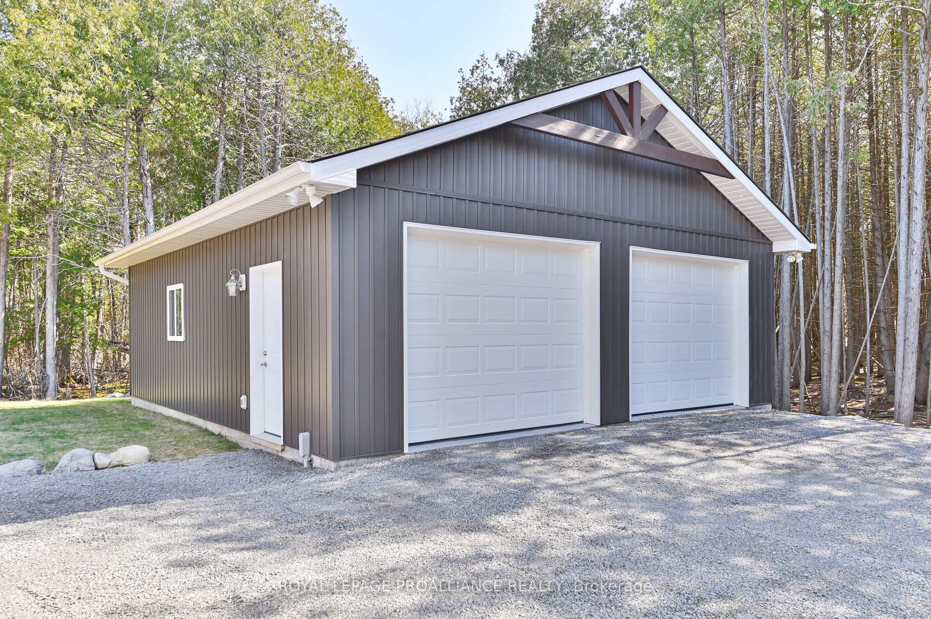 32 Sherry Road photo 30