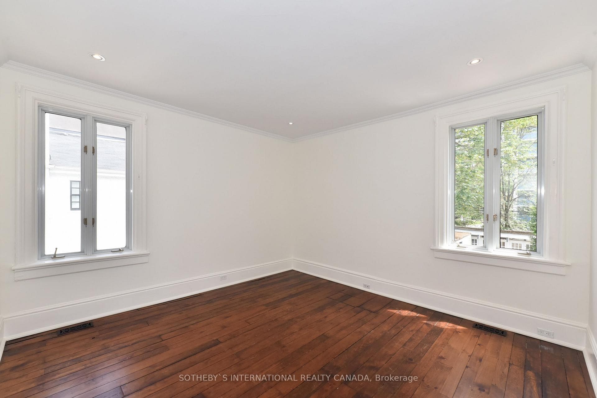 29 Lowther Avenue photo 17