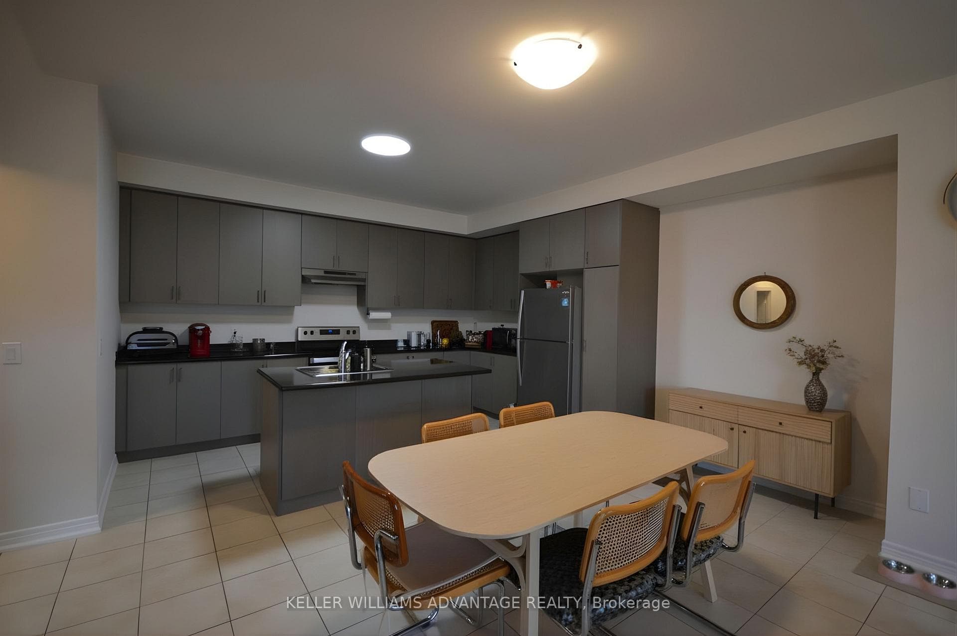 466 Silver Maple Road photo 8