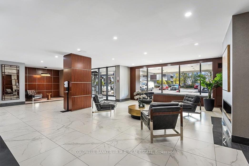 60 Inverlochy Boulevard Unit #403 photo 30