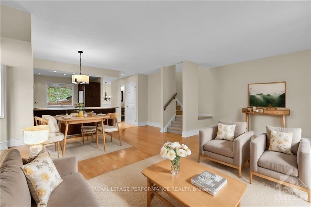 25 STURBRIDGE photo 11