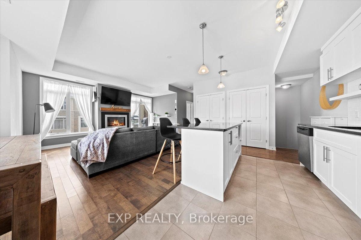 19 Earlton Private photo 10
