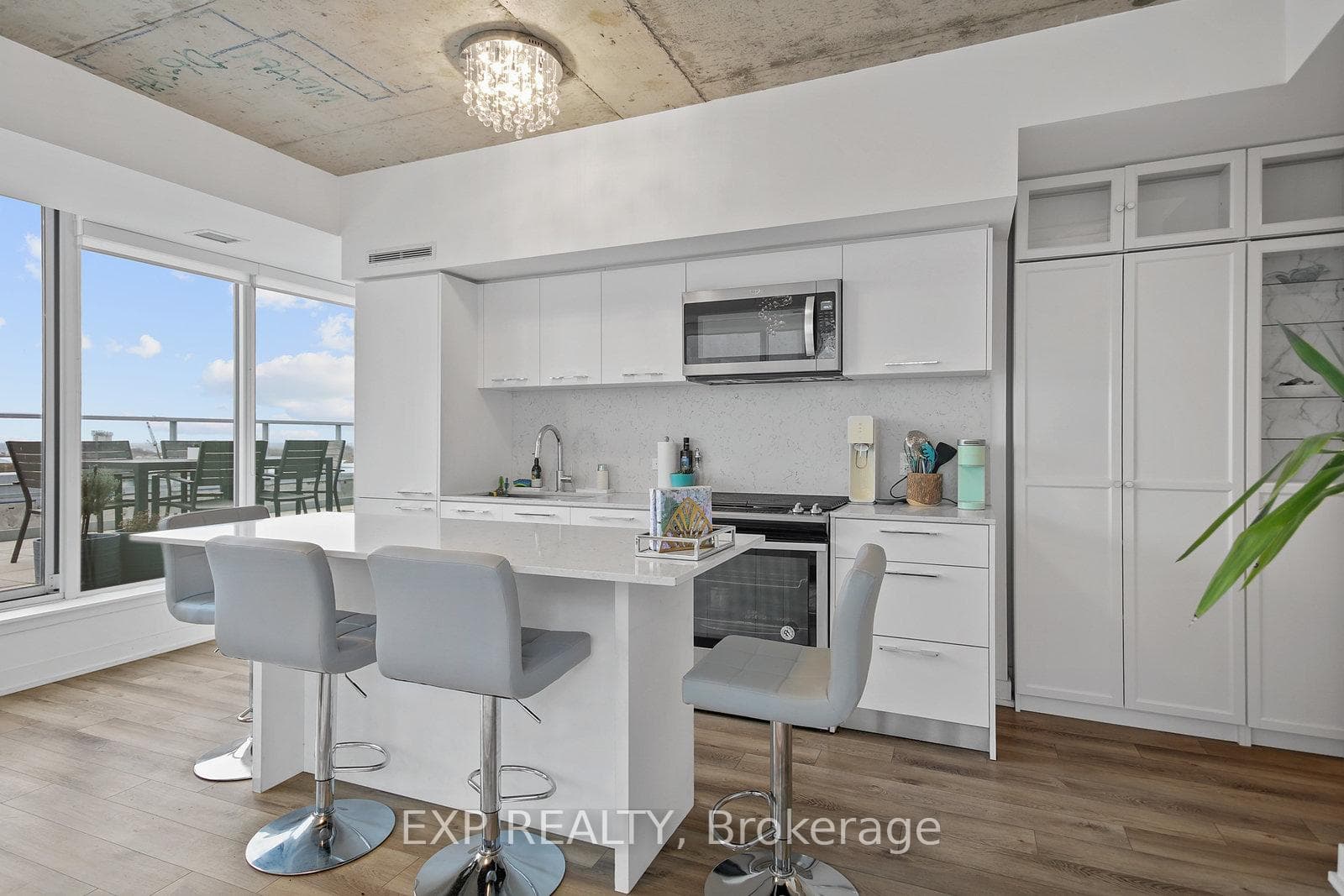 25 Baseball Place Unit 1301 photo 6