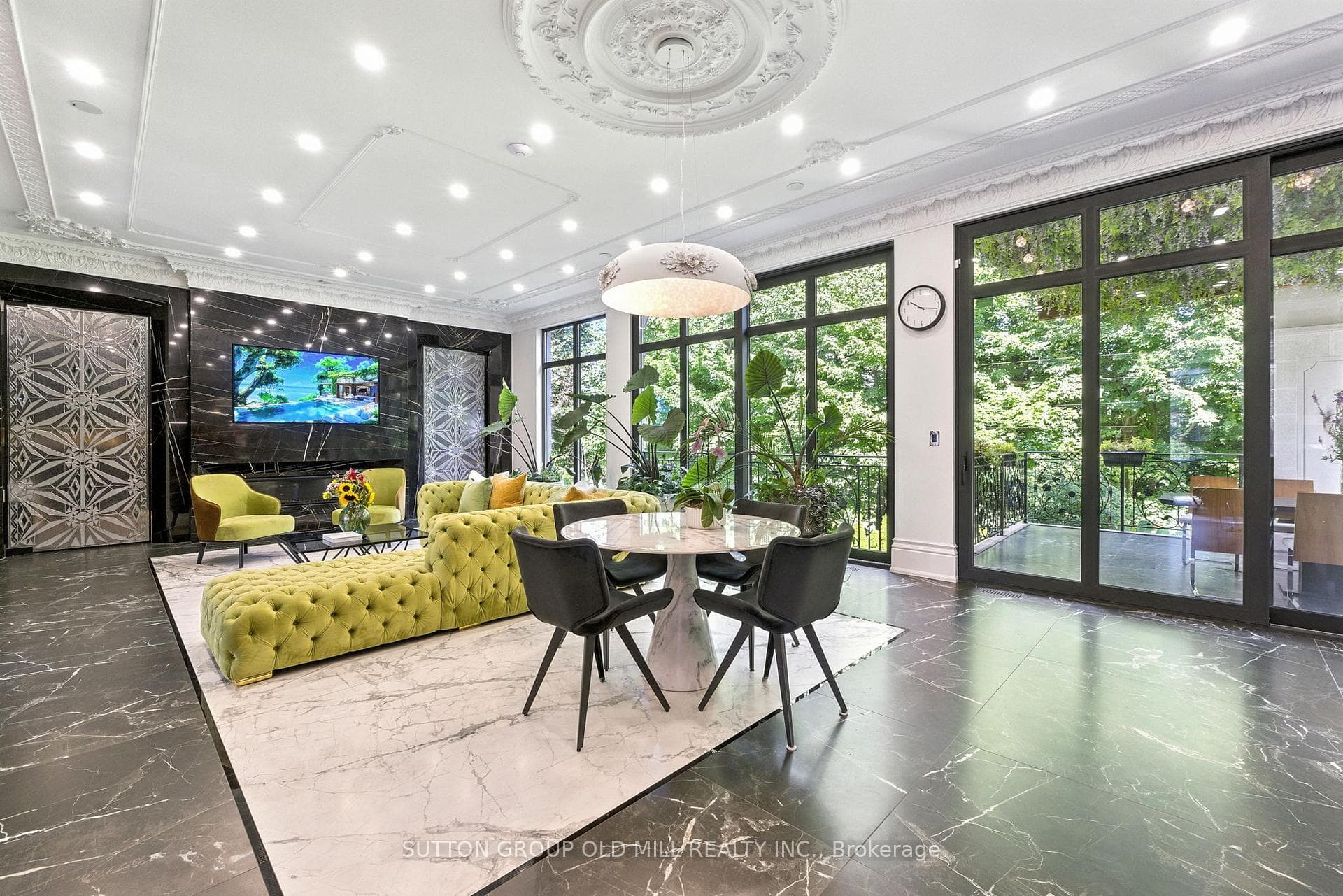10 Hillavon Drive photo 12