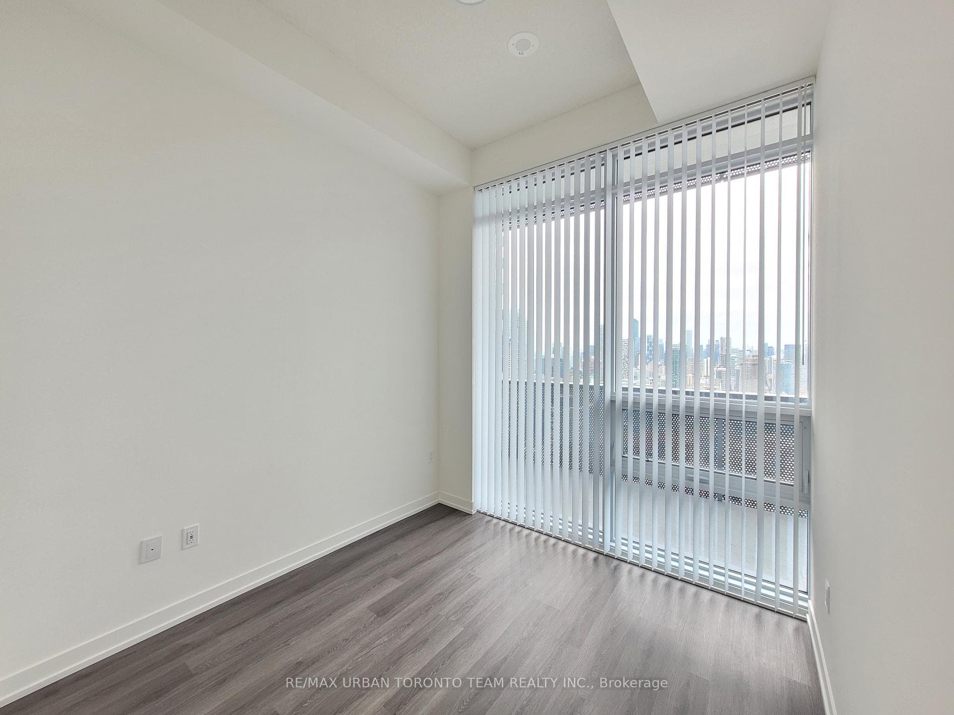 138 Downes Street Unit 4902 photo 6