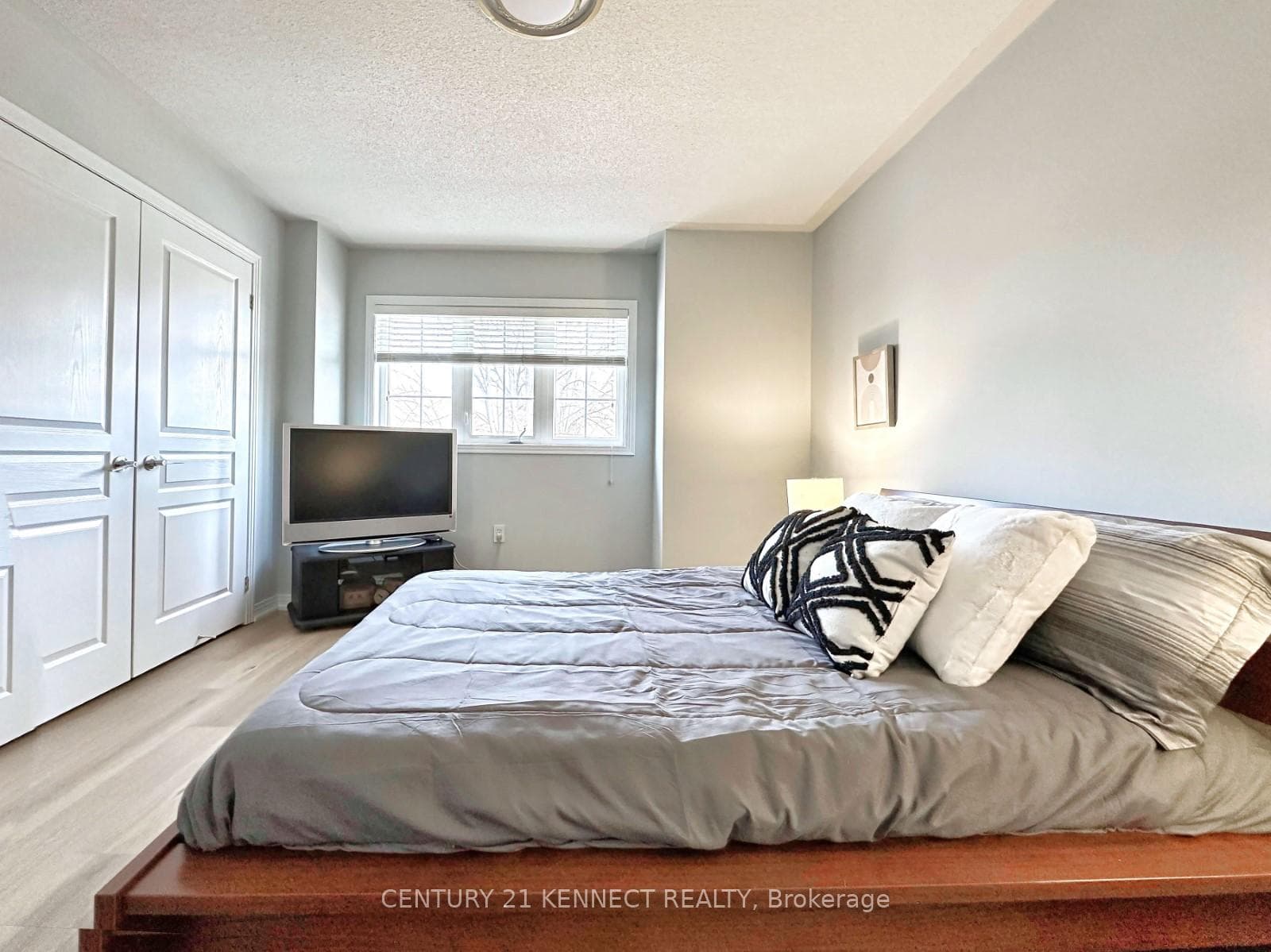 11 Magnotta Road photo 26