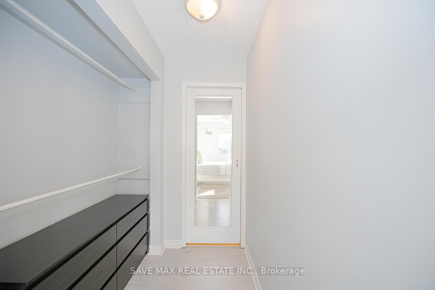 1450 Glen Abbey Gate Unit 224 photo 20