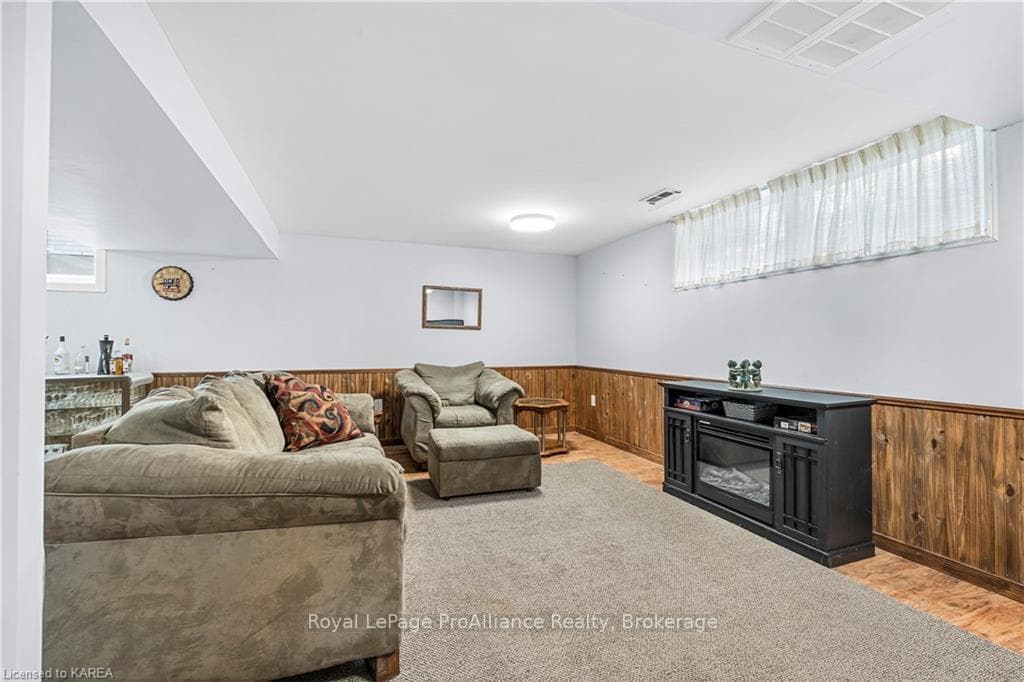 67 BRISCOE Street photo 24