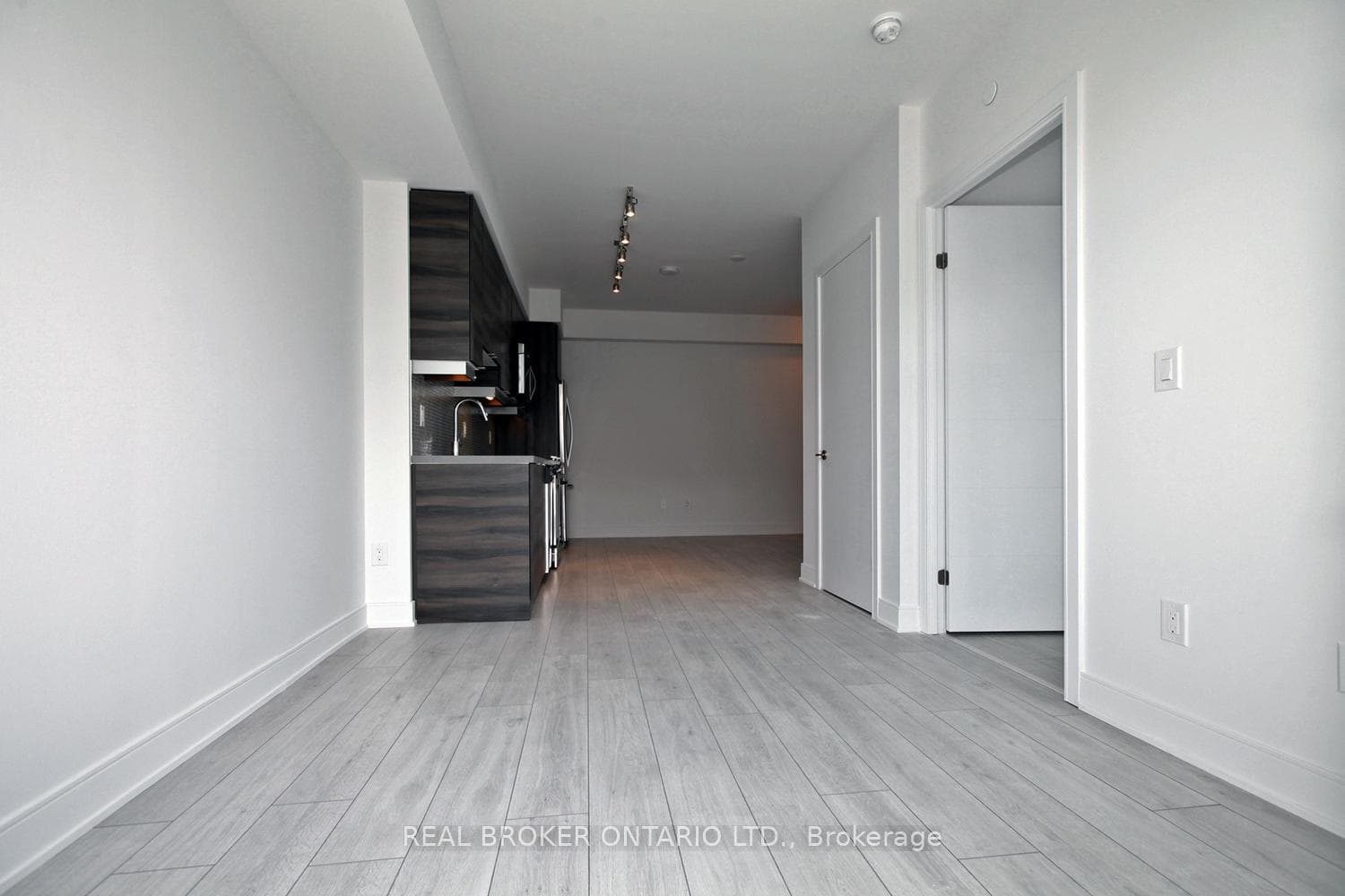 525 Adelaide Street Unit PH31 photo 8