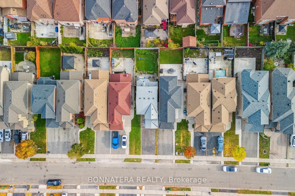 31 Fiddleneck Crescent photo 31