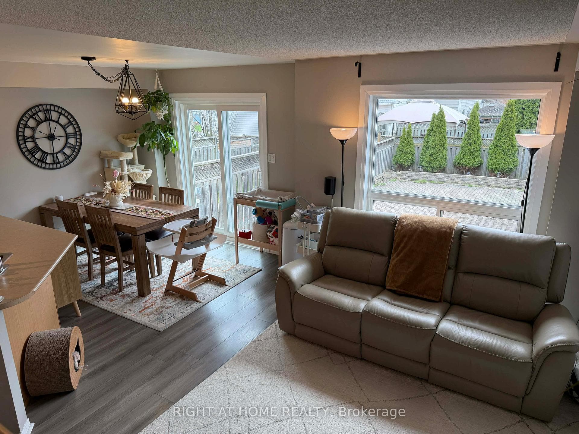 63 Candlebrook Drive photo 27