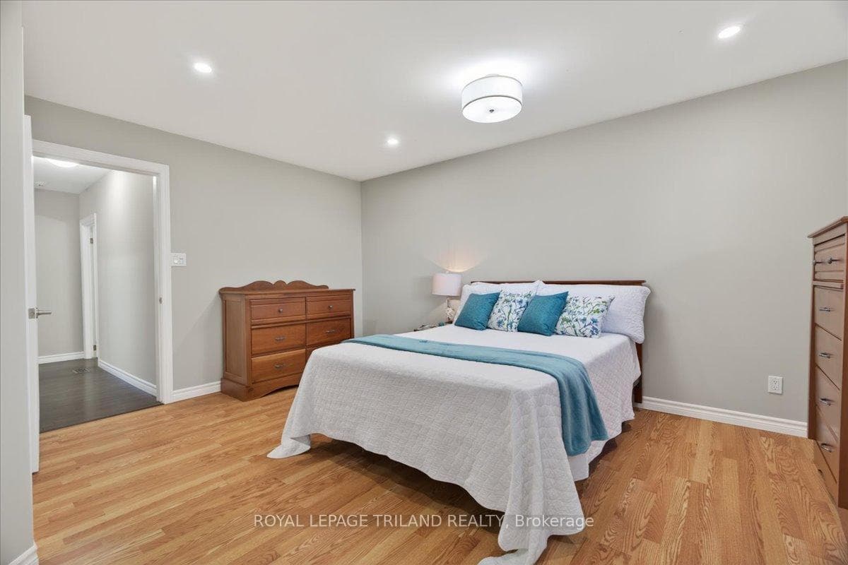 25 Pannell Lane photo 14