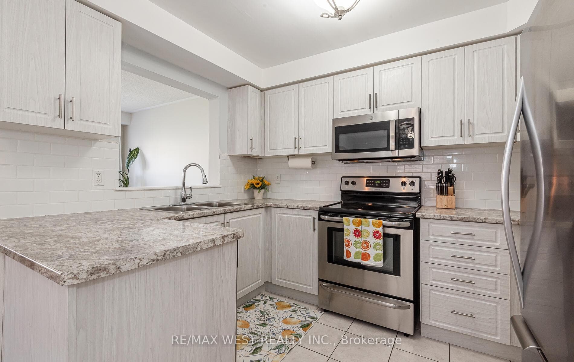 100 Lake Louise Drive photo 13