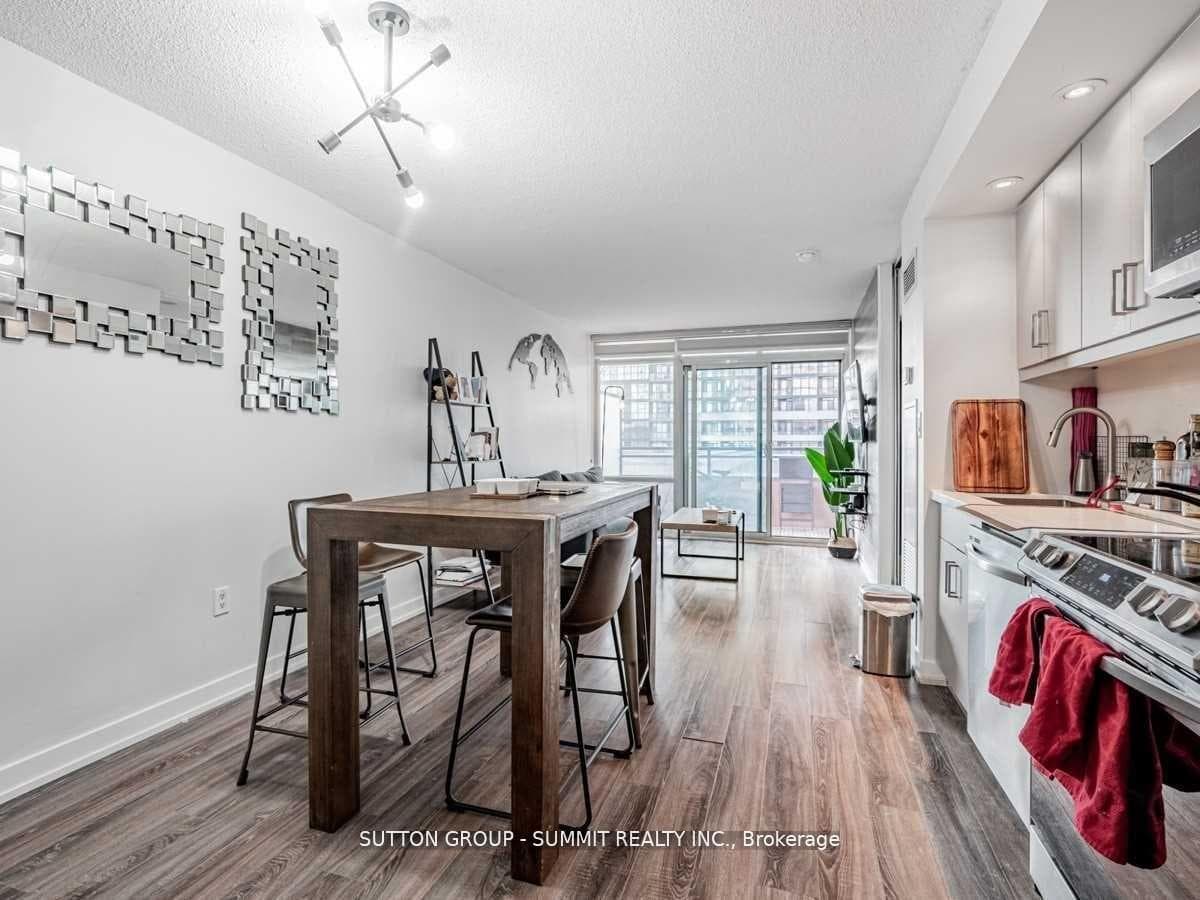 4K SPADINA Avenue Unit 623 photo 6