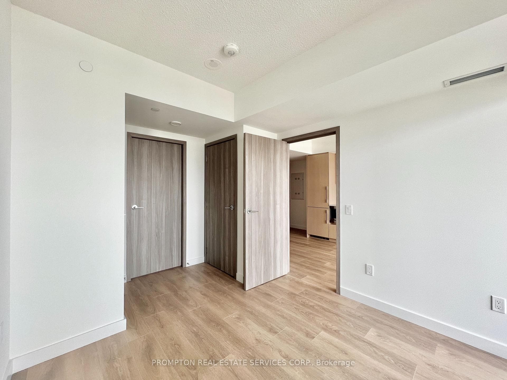 1 Concord Cityplace Way Unit 4202 photo 23