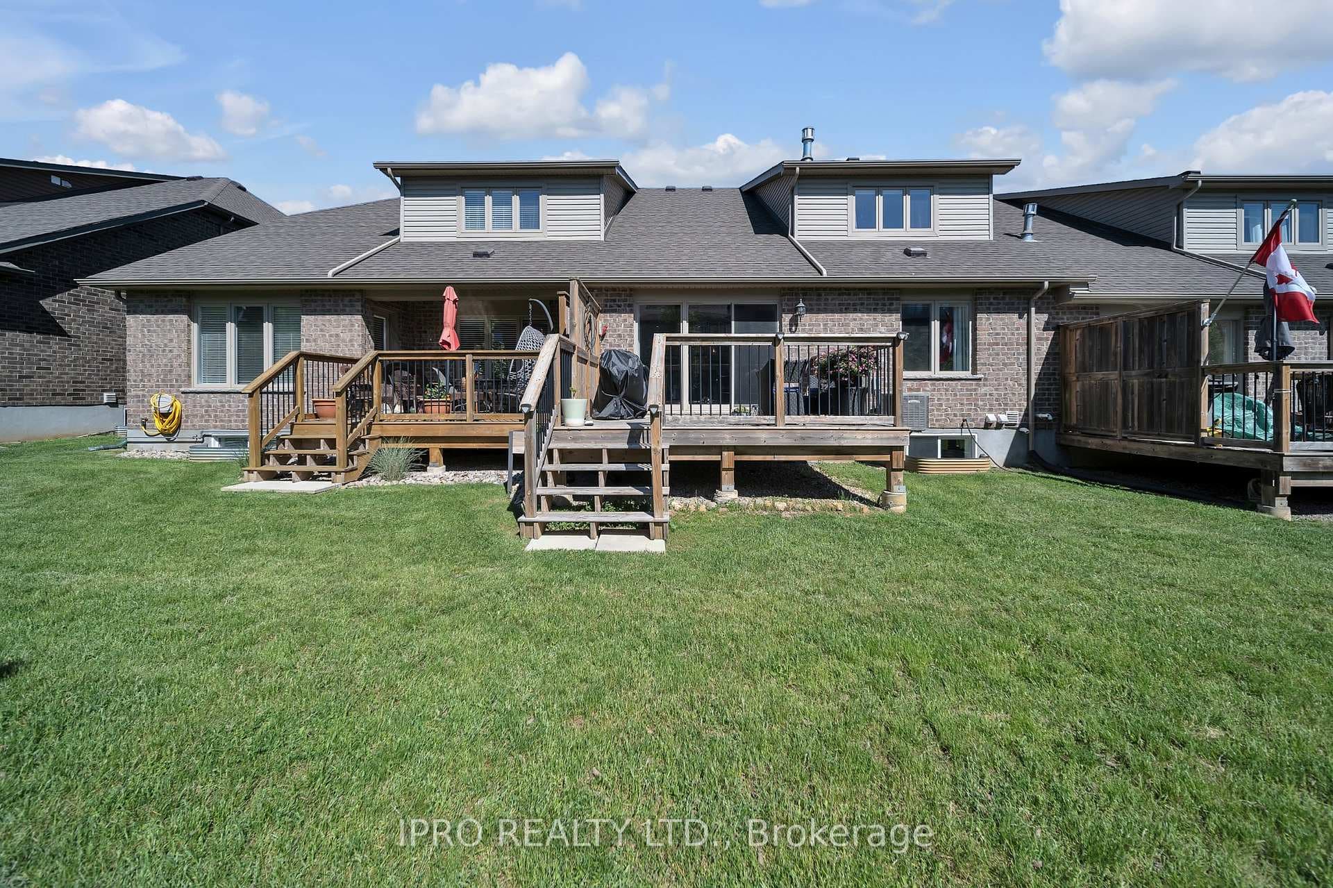 21 Juniper Street photo 37