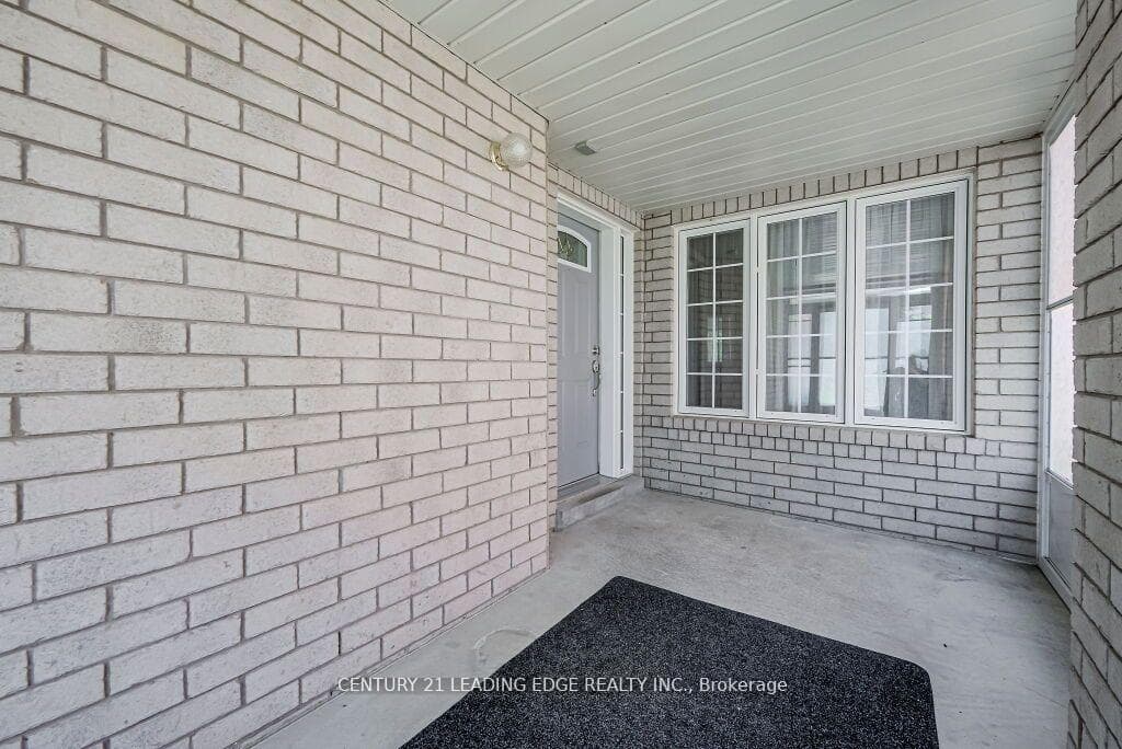 33 Markwood Crescent photo 5