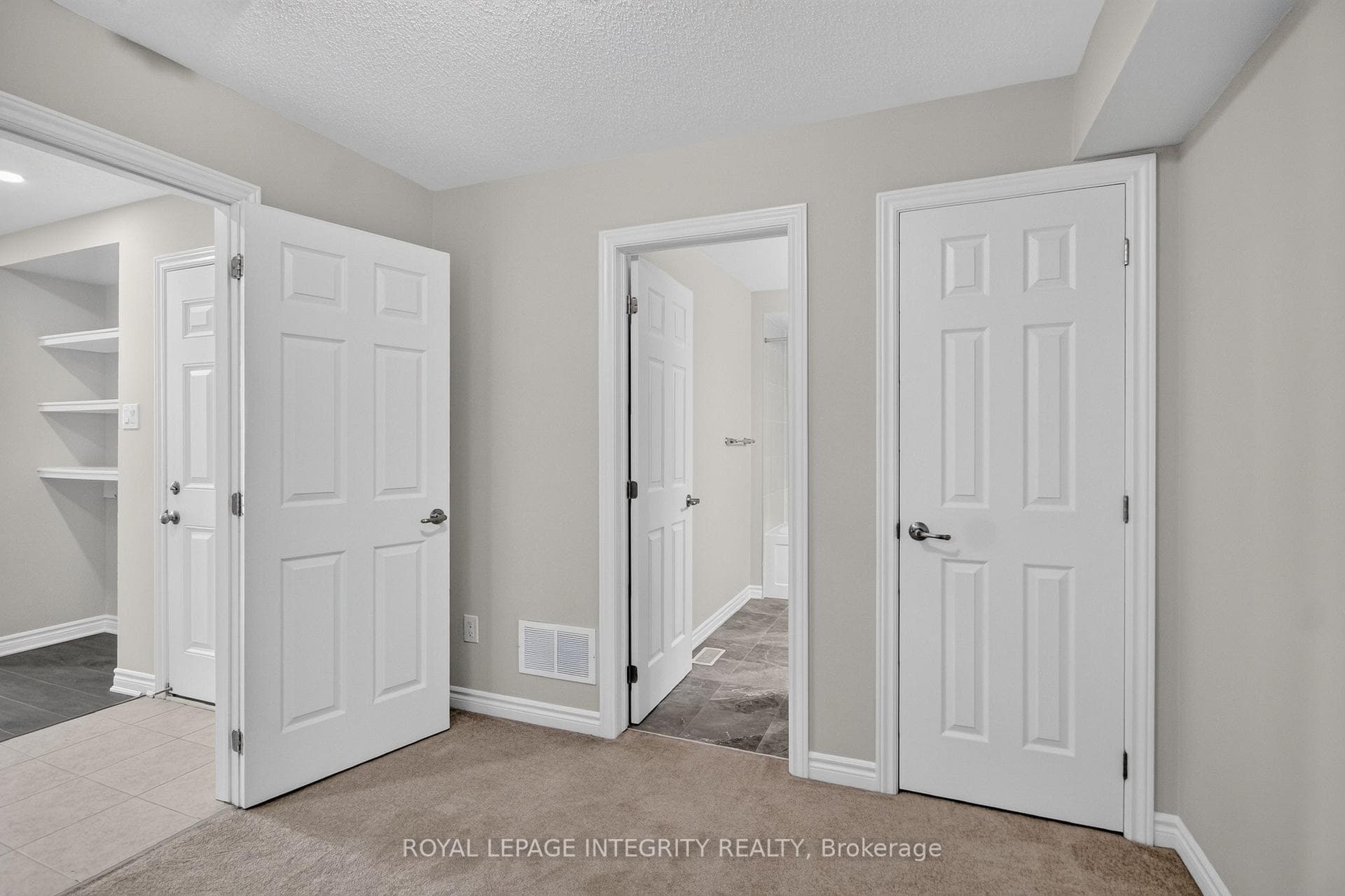 364 Aphelion Crescent photo 41