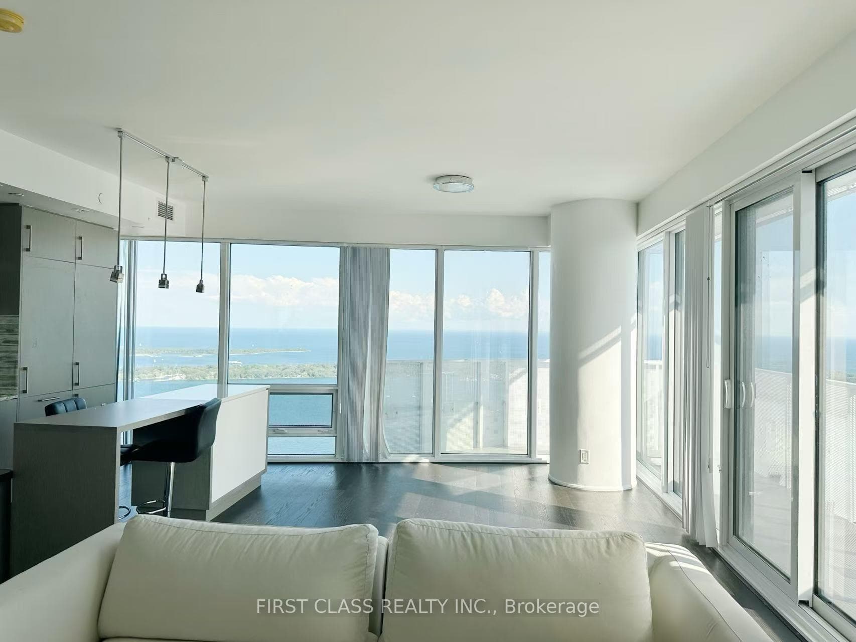 100 Harbour Street Unit 6210 photo 3