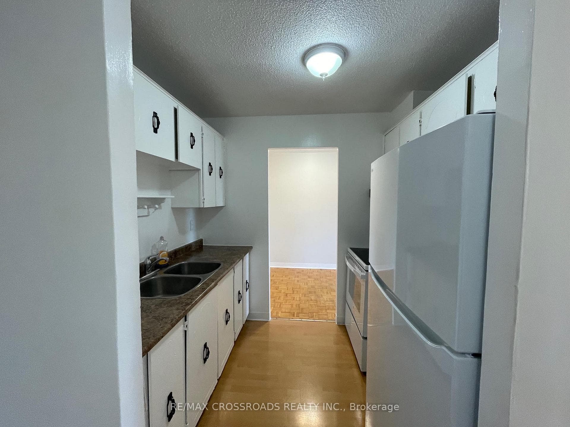 1 Kingston Road Unit 306 photo 5