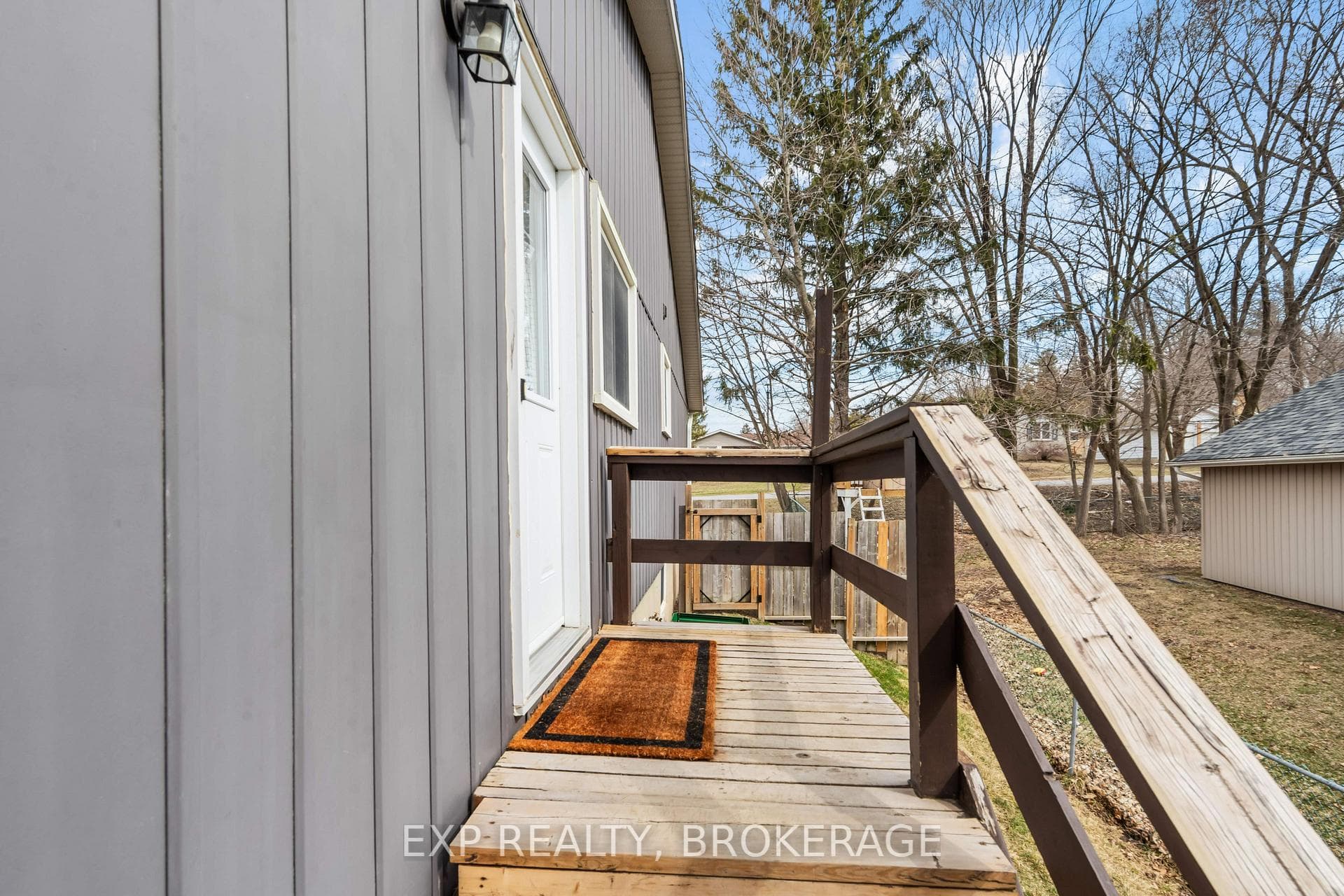 691 HIGH GATE PARK Drive photo 26